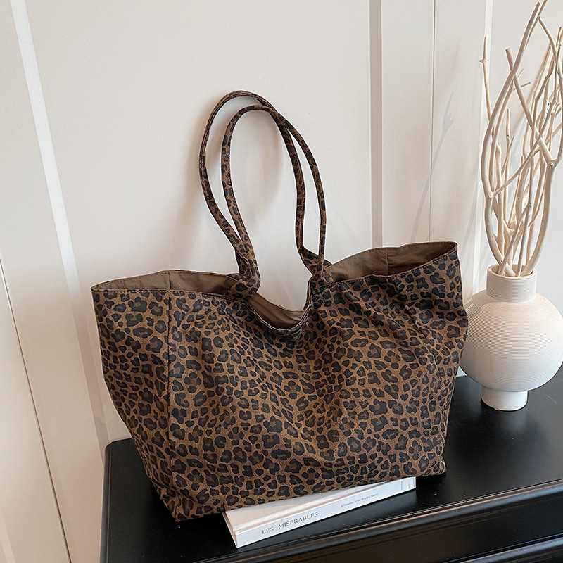 Embroidery Texture - Fashionable Leopard Print Tote Bag Women