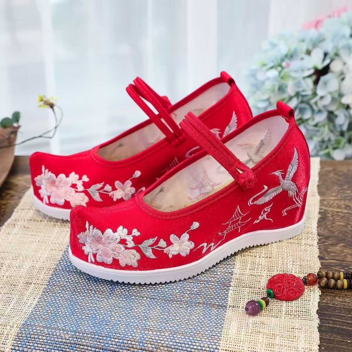 Embroidery Wedding - Women Increased Internal Embroidered Shoes Thick