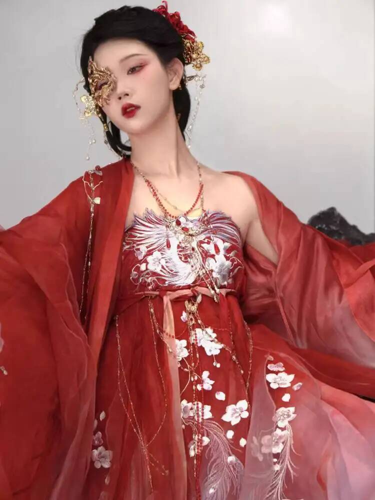Women In Hanfu Heavy Embroider - đánh giá và giá Embroidery Cotton