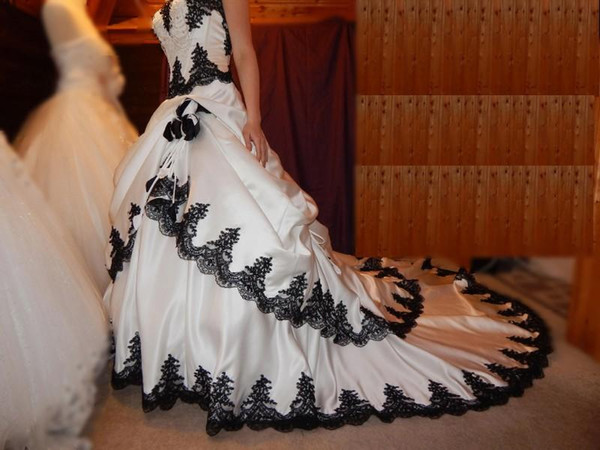 Vintage Wedding Dress Gothic B - đánh giá và giá Embroidery Gothic